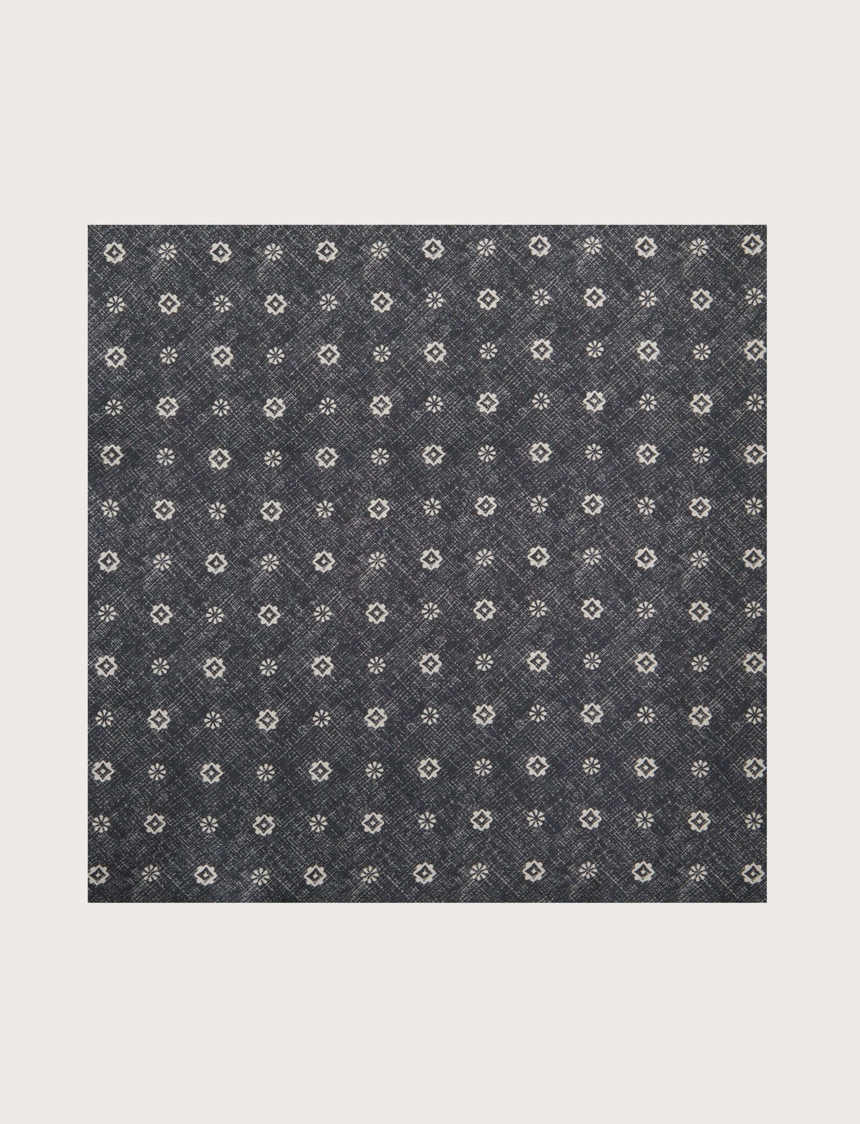 Foulard in seta fantasia geometrica floreale - Image 6