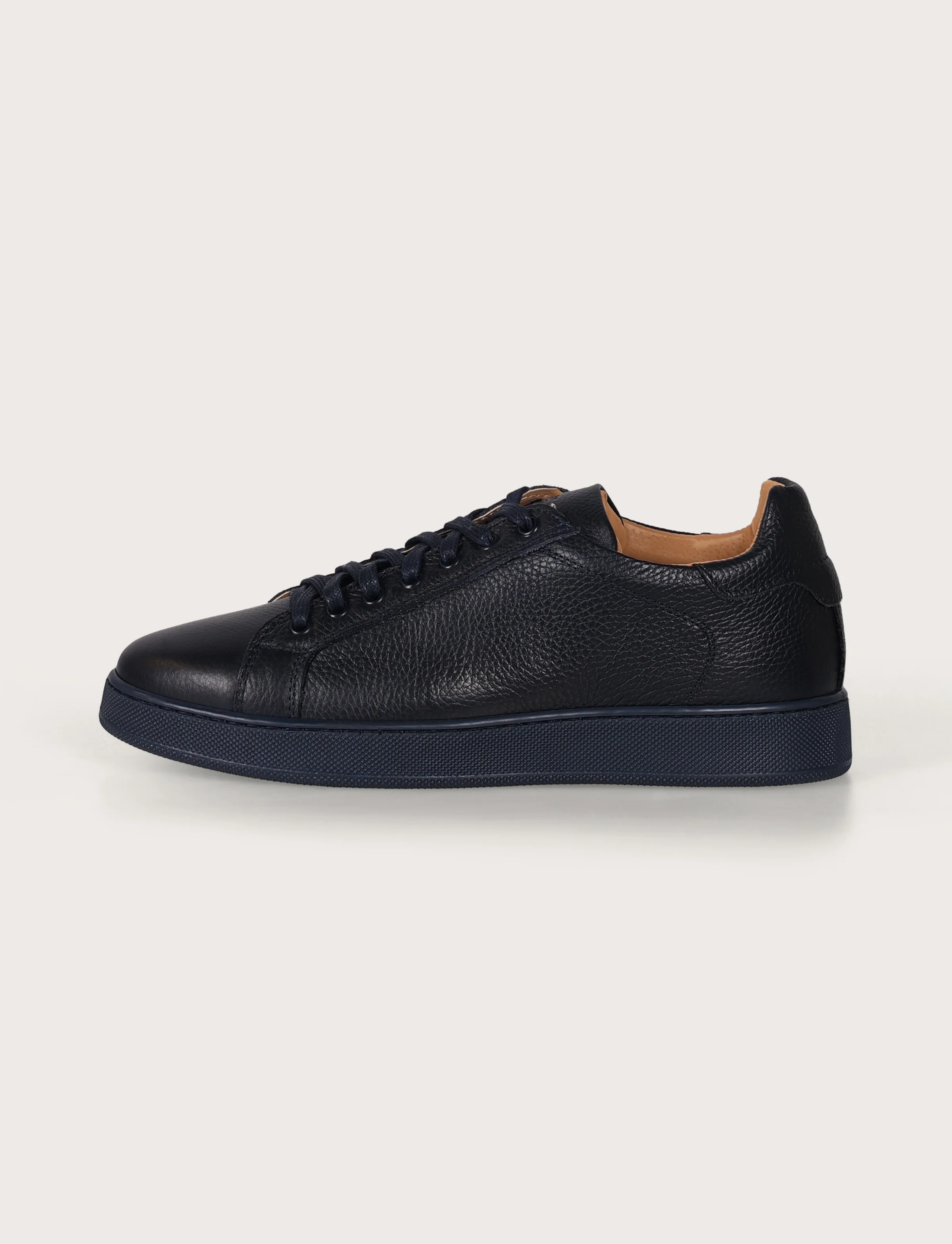 Sneakers in pelle bottalata con suola in gomma - Image 6
