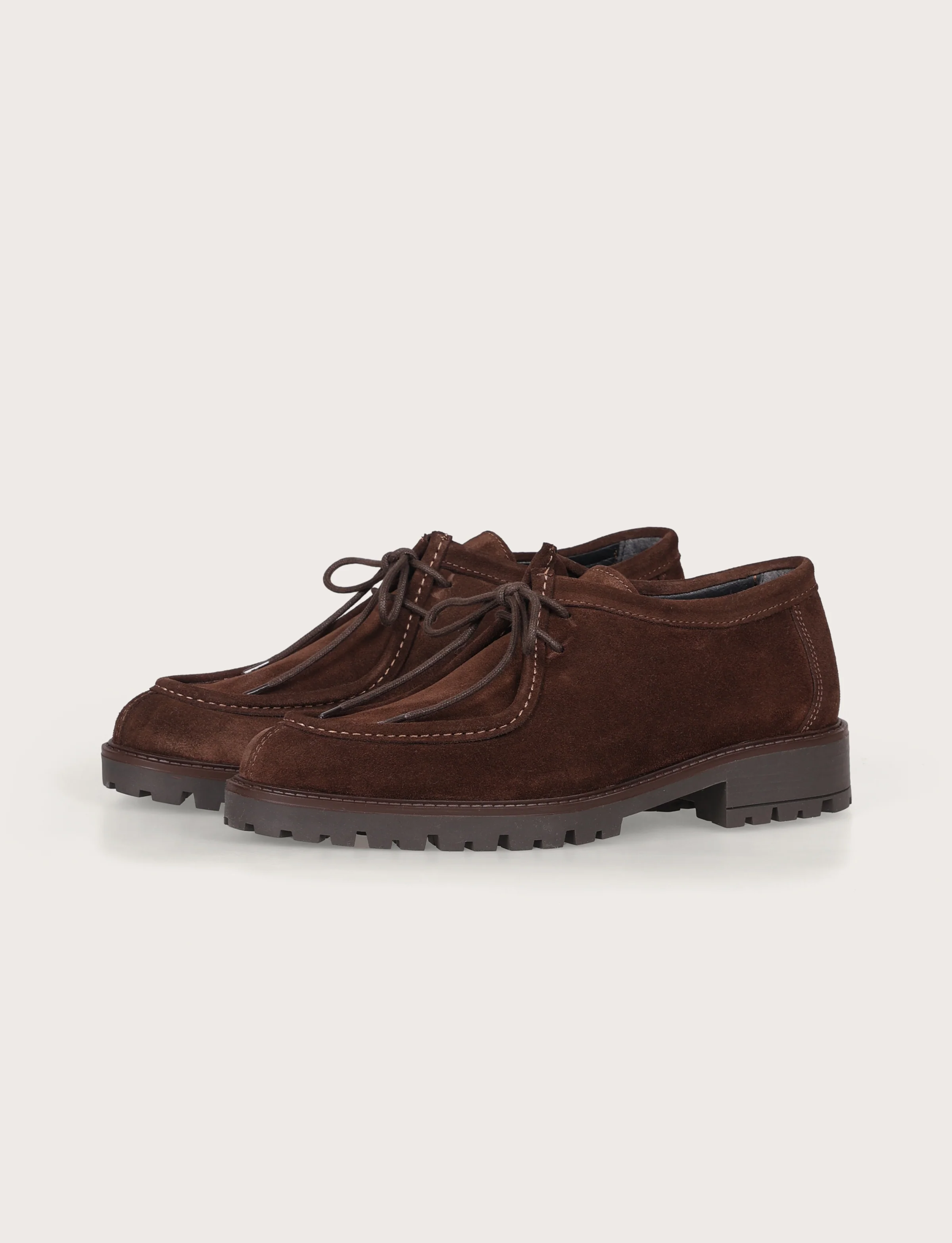 Scarpe stringate in camoscio con suola carrarmato - Image 5